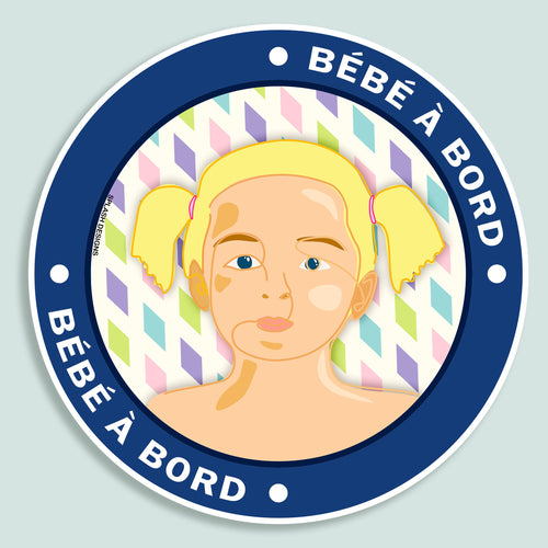 Autocollant "Bébé à bord Alma" de Prodigi, sticker bleu avec design de bébé pour voiture.