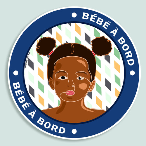 Autocollant "Bébé à bord" Céleste de Prodigi, affiche un bébé en bleu avec motif céleste, pour voiture ou fenêtre.