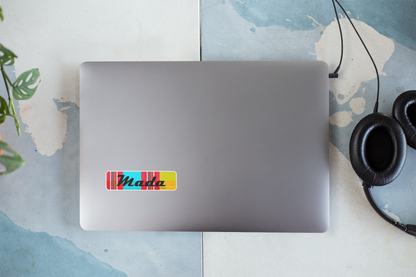 Autocollant en papier "Mada" de Prodigi avec motif plage des Caraïbes en bleu et blanc, pour ordinateur portable.